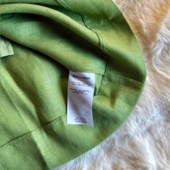 Reformation Phillipa Linen Dress In Avocado, brand new, without tags, no flaws. - Picture 8 of 9